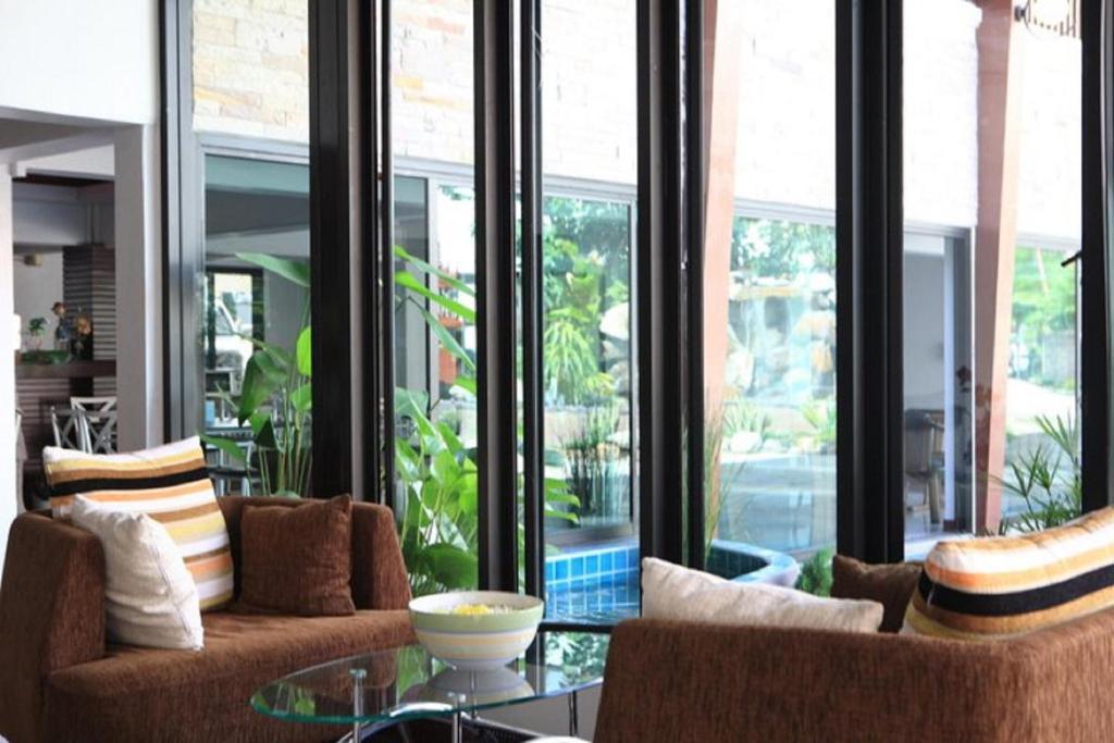 Huay Kaew Palace 1 Hotel Chiang Mai Bagian luar foto